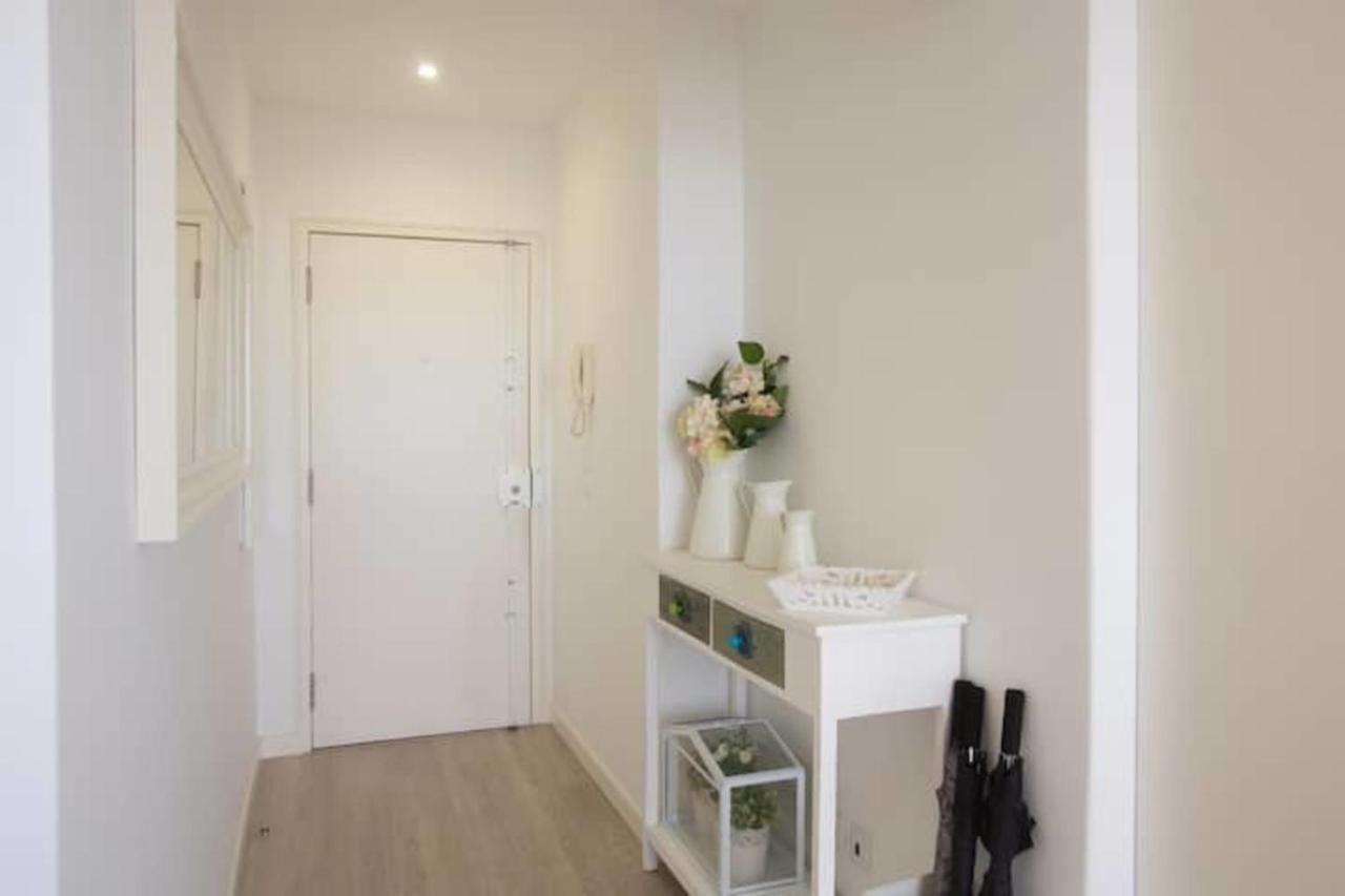 Magnificent 1 Bedroom Apartment With Views Over The Ocean Costa de Caparica Exteriér fotografie